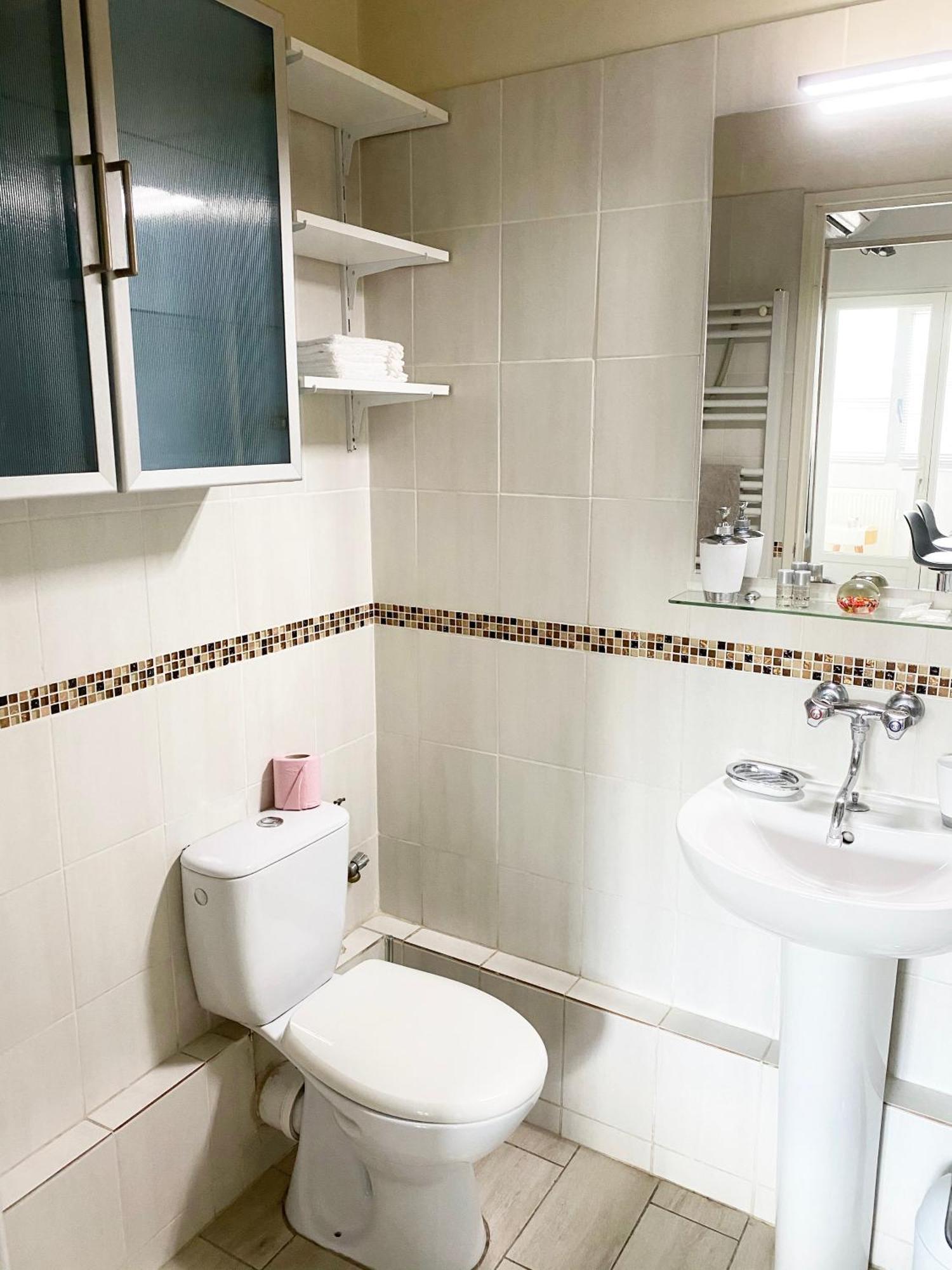 Jolie 2 Pieces Proche De La ! Appartement *